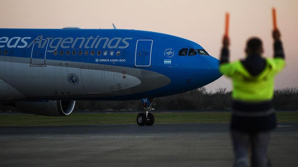 Paro de controladores aéreos afectará vuelos nacionales e internacionales en las fiestas