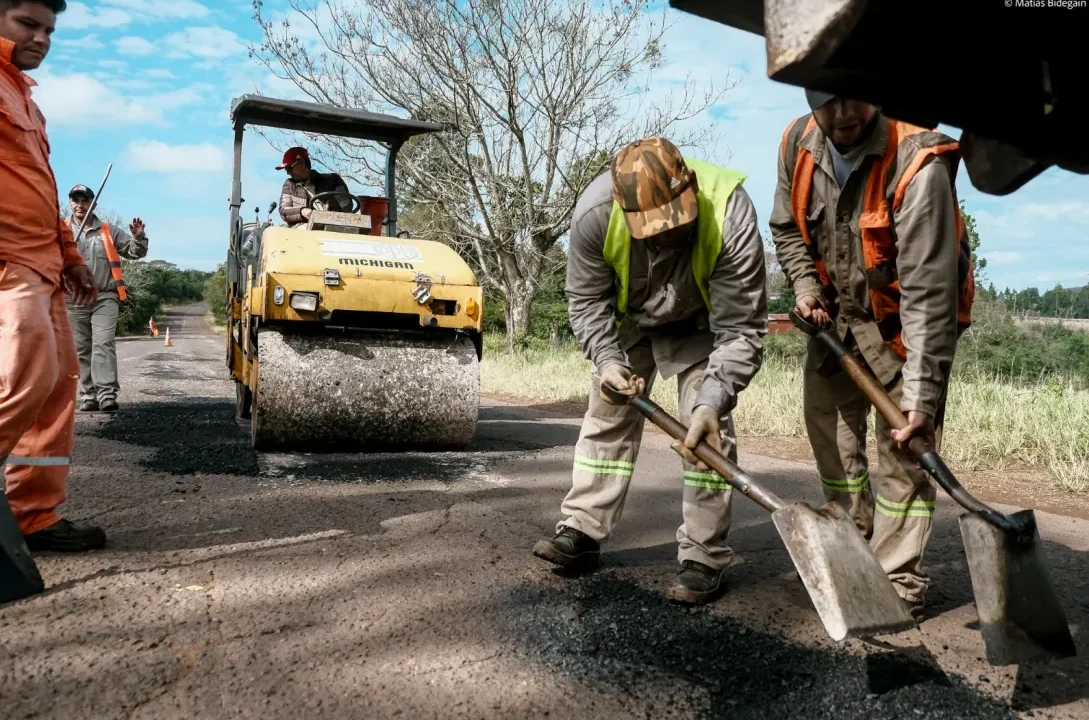 Ante la ausencia de la Nación, Misiones invierte recursos propios en rutas provinciales