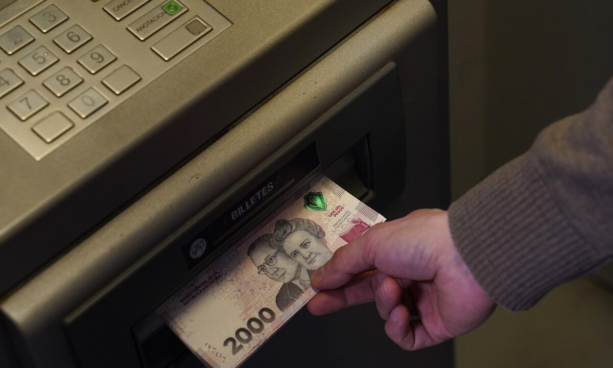 Por la crisis económica, el Gobierno de Misiones evalúa pagar los sueldos estatales entre el 1 y el 5 de cada mes