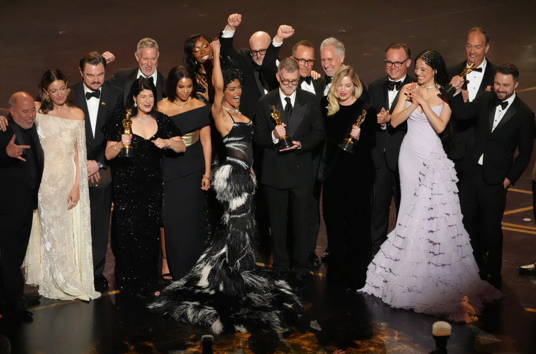 Una batalla tras otra se coronó con seis estatuillas en los premios Oscar 2026