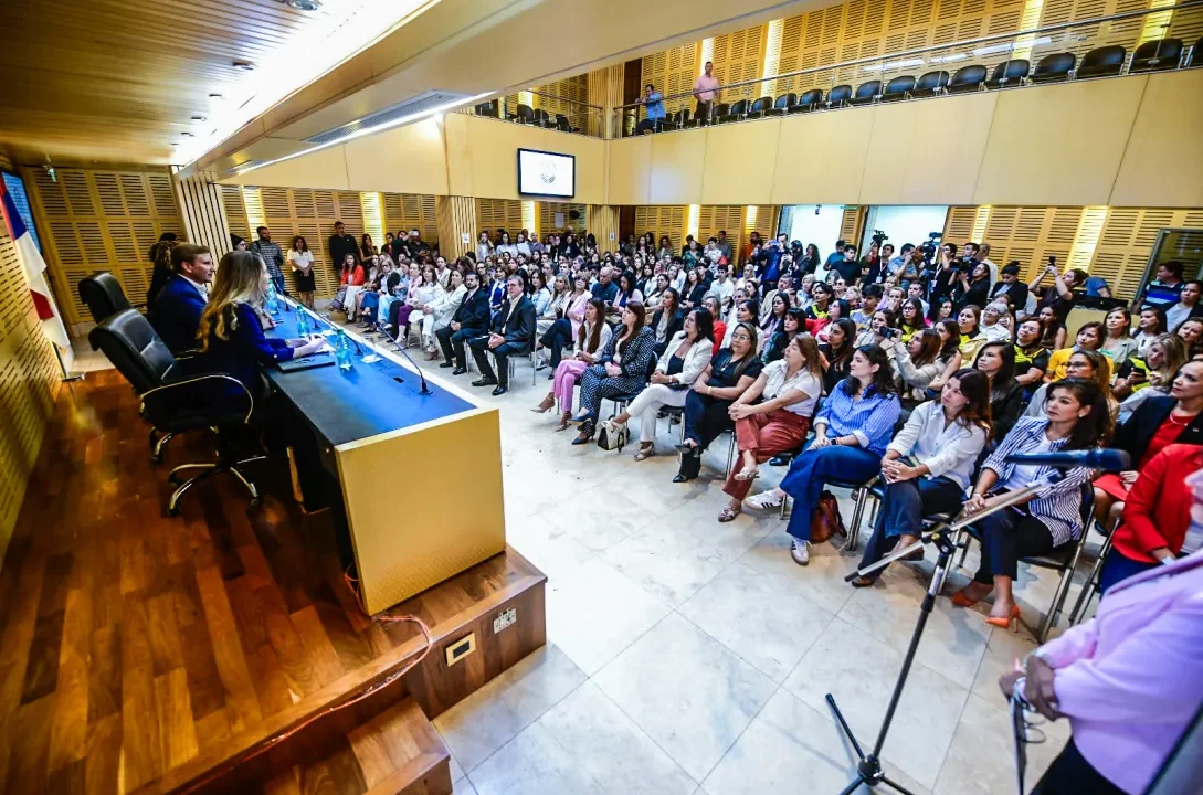 En el Parlamento de la Mujer proponen la educación vial permanente en escuelas para prevenir siniestros viales
