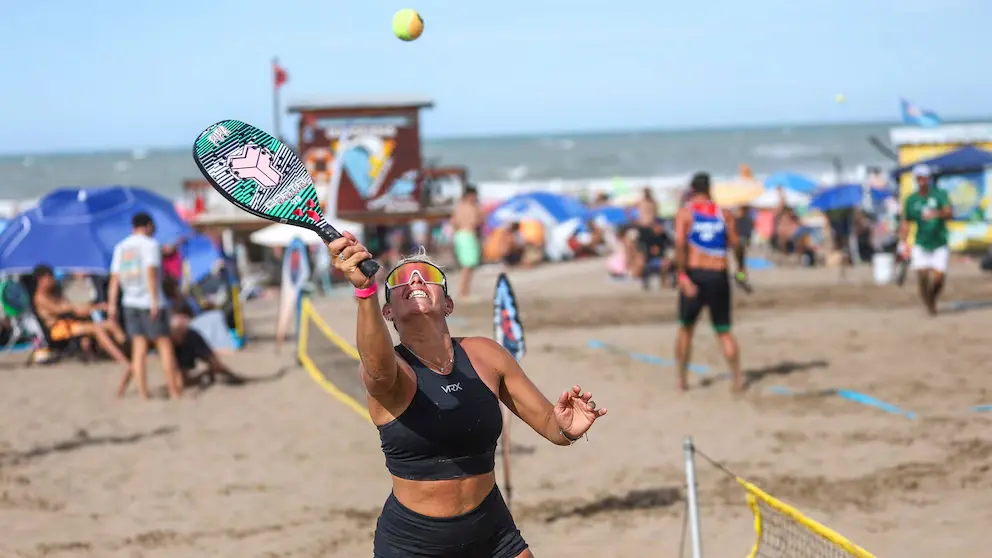 Brindarán una capacitación sobre beach tennis en Costa Sur