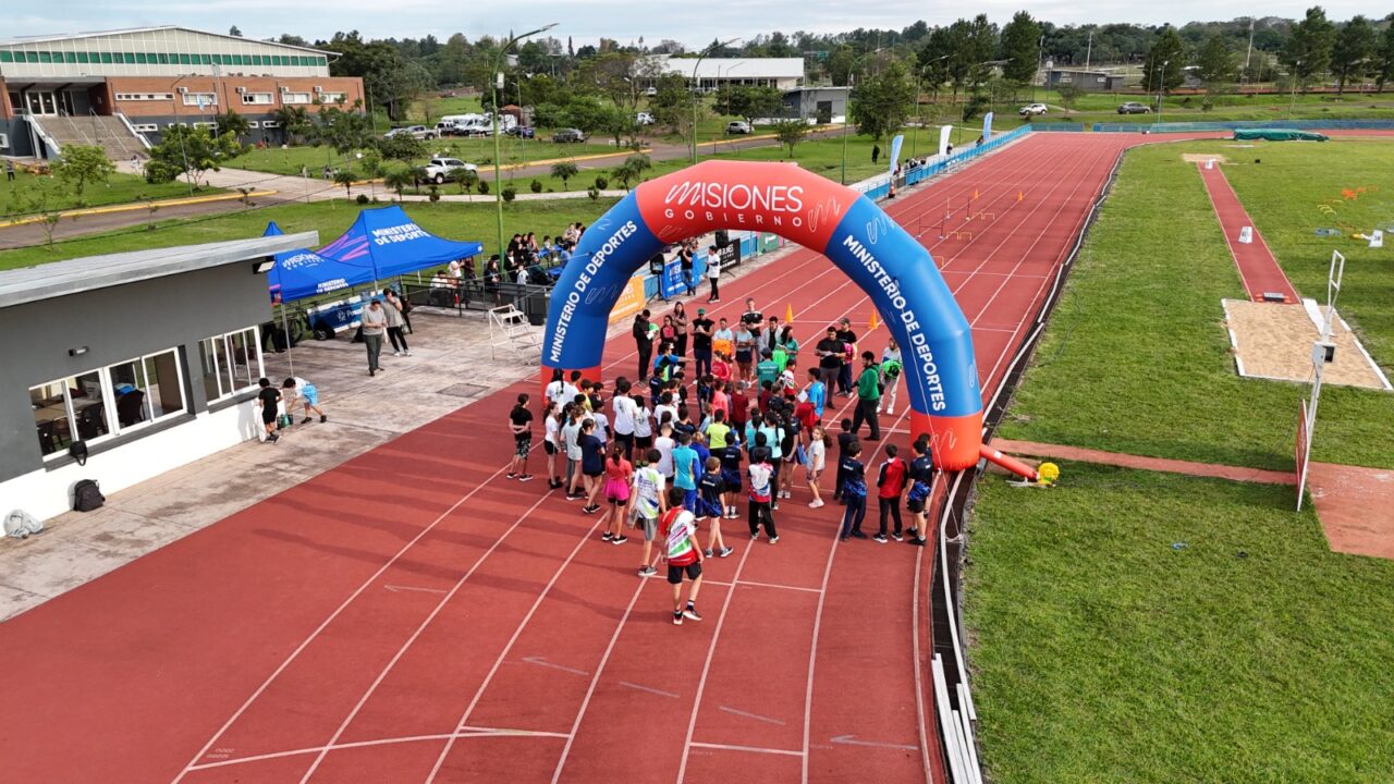 Posadas celebró el Día del Atletismo con una jornada inclusiva de miniatletismo en el CePARD