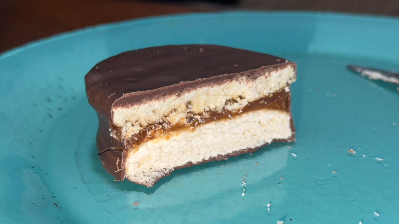 Alumnos misioneros crean alfajores artesanales a base de mandioca