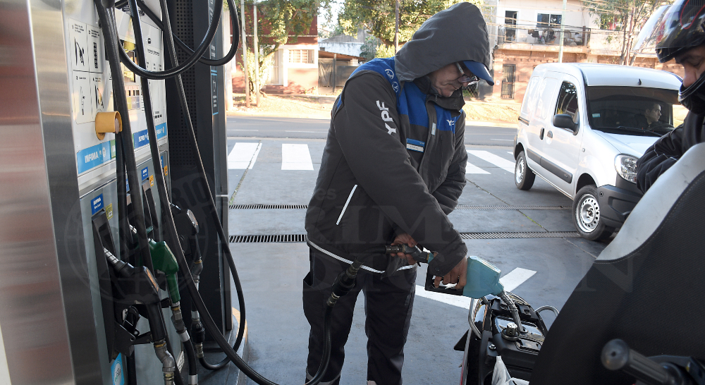 Con otra suba, combustibles en Posadas ya cuestan hasta 9% más que en CABA