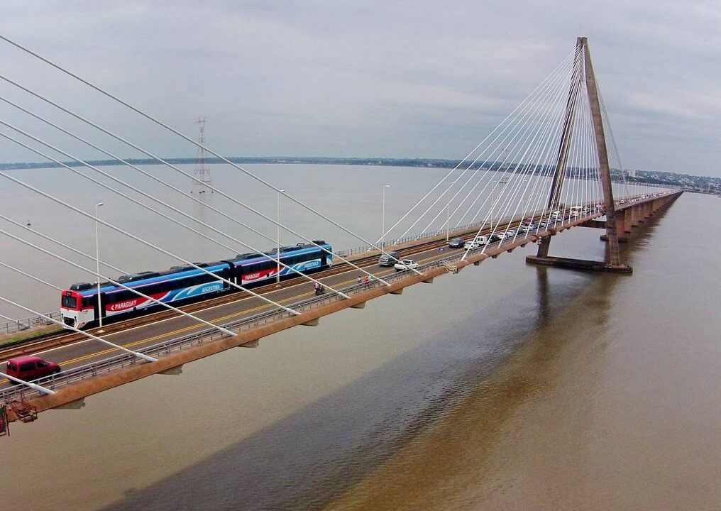 El tren que une Posadas y Encarnación está fuera de servicio este jueves