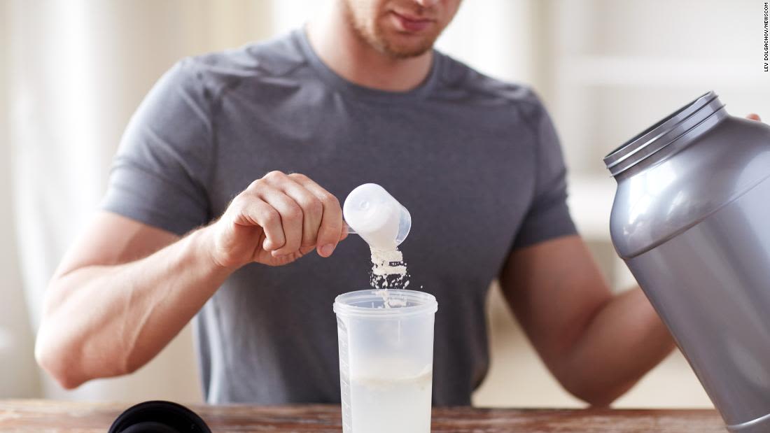 Proteína y envejecimiento: qué revela la ciencia sobre la cantidad ideal en la dieta