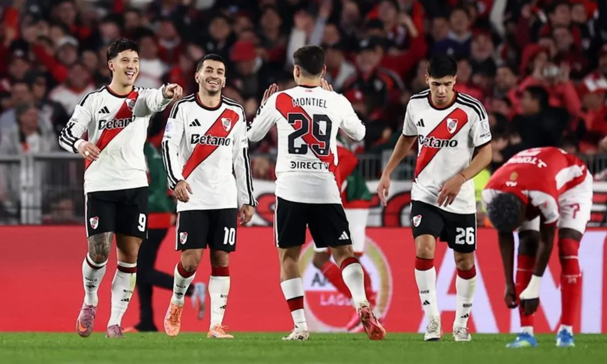 River Plate venció 1 a 0 a Racing y llega en alza al Superclásico ante Boca